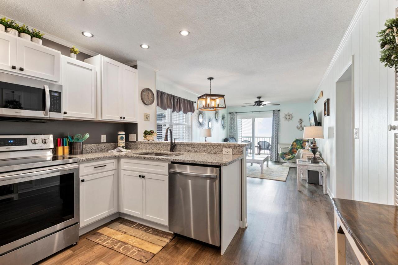 Bright And Sunny Condo With Stunning Oceanfront Myrtle Beach Dış mekan fotoğraf